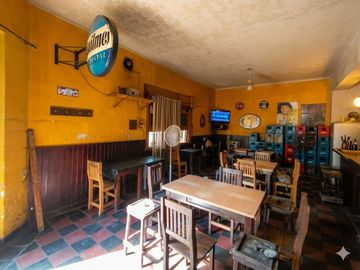 Venta Casa + 2 locales importantes Rodríguez centr