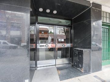 LOCAL COMERCIAL O DEPÓSITO 135 M2 CON SÓTANO