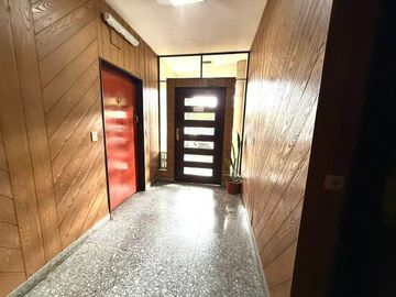 VENTA MONOAMBIENTE COLEGIALES C/BALCON FTE. PLAZA