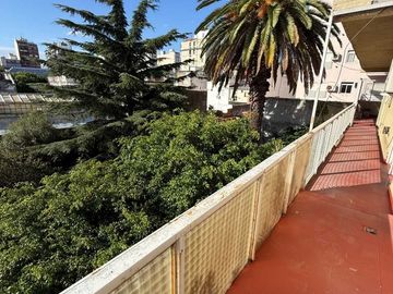 DEPARTAMENTO VENTA  3 AMBIENTES C/BALCON Y TERRAZA