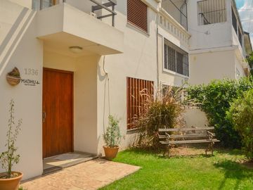 VENTA CASA BARRIO JARDIN 3 DORMIT 3 BAÑOS PILETA