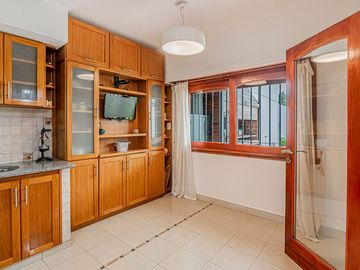 CASA EN VENTA LA PLATA EN PARQUE SAN MARTÍN