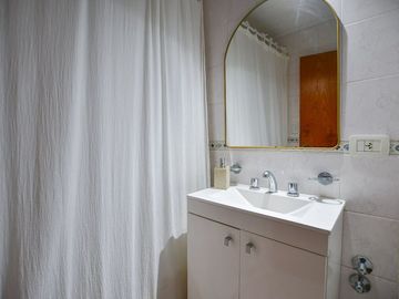 DEPARTAMENTO VENTA LA PLATA 2 DORMITORIOS COCHERA