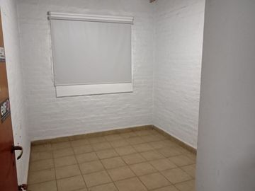 CASA 4 AMBIENTES VENTA MERLO
