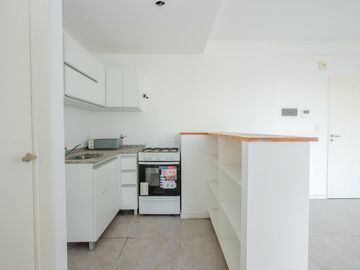VENTA 2 AMB C/COCHERA A ESTRENAR SAN MARTIN CENTRO