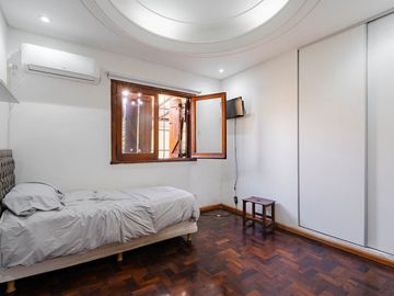 VENTA CASA 5 AMB C/PILETA EN CIUDAD EVITA PERMUTA