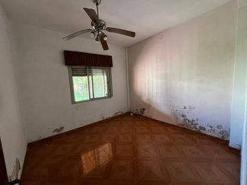 Casa en Venta . villa Tesei. Hurlingham .