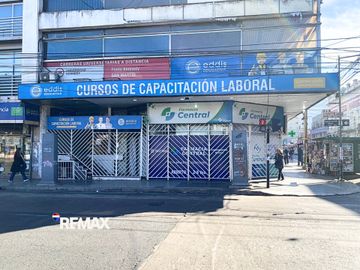Local en Venta Esquina frente Plaza San Martín