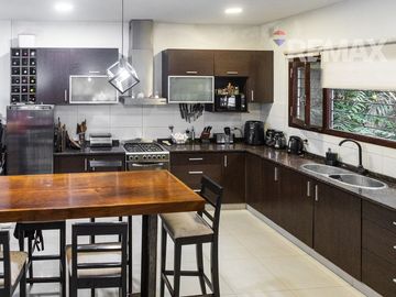 Venta Casa 7 Amb Jardín Piscina Don Torcuato