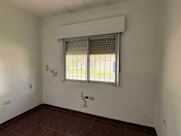 VENTA PH 3 AMBIENTES EN BURZACO C/COCHERA-PATIO