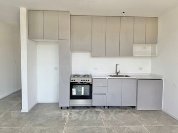 VENTA DPTO 2 amb 1er PISO SARAVI VILLAGE PILAR