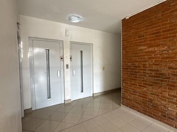 Depto 3 ambientes Villa Raffo con cochera en VENTA