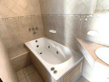 ALQUILER CASA EN B PRIVADO VISTALBA COUNTRY