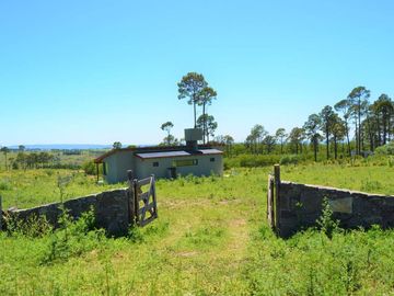 CASA A ESTRENAR EN VENTA VILLA YACANTO 2 DOR 3800m