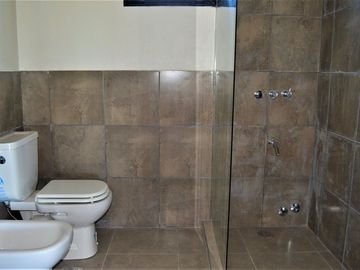 CASA A ESTRENAR EN VENTA VILLA YACANTO 2 DOR 3800m