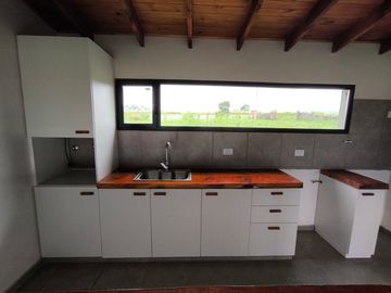 CASA A ESTRENAR EN VENTA VILLA YACANTO 2 DOR 3800m