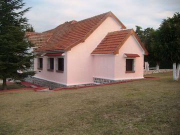 CASA 6 amb. Oportunidad Gastronómico HUERTA GRANDE