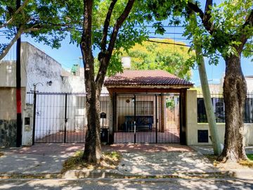 VENTA DE CASA DE 2 DORMIS CON PATIO