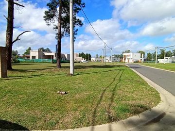 Lote en Venta en Nueva Zelaya, Pilar 375m2
