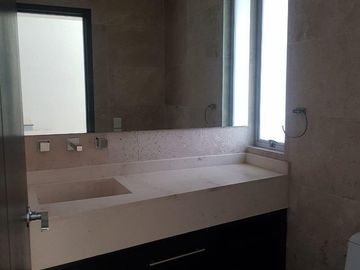 CASA EN VENTA MAGISTERIO 2000 CON ALBERCA