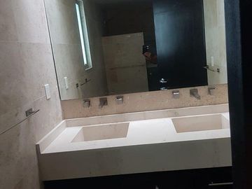 CASA EN VENTA MAGISTERIO 2000 CON ALBERCA