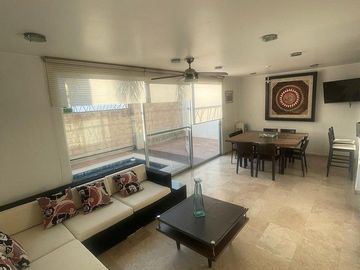 CASA EN VENTA MAGISTERIO 2000 CON ALBERCA