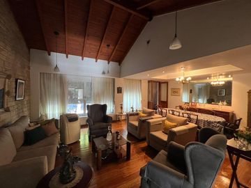 ALQUILER CASA, QUINTA SECCION, IDEAL USO COMERCIAL