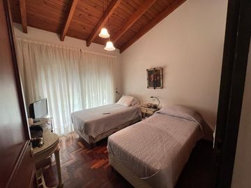 ALQUILER CASA, QUINTA SECCION, IDEAL USO COMERCIAL