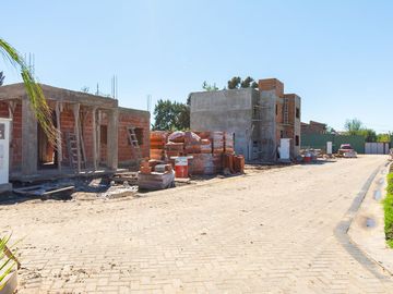 LOTE VENTA ITUZAINGO BARRIO CERRADO FINANCIA 372M2