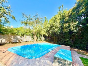 VENTA DE CASA CON PISCINA EN SAN MIGUEL DEL MONTE