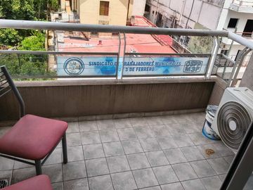 VENTA DEPARTAMENTO 3 AMBIENTES C/BALCON - CASEROS