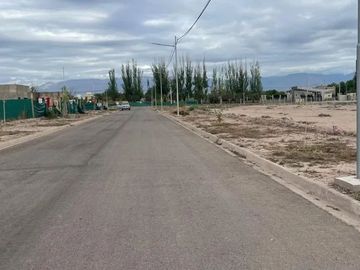 VENTA LOTE CENTRAL B° PRIVADO MILCAYAC ll. MAIPU