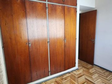 VENTA DEPARTAMENTO 4 AMBIENTES FLORES