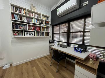 VENTA CASA 4 AMBIENTES VILLA LUZURIAGA