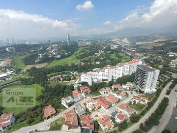 El mejor Departamento 202m2 3R 3B 6E en Central Park Bosque Real Huixquilucan