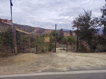 Fundo de 49 Hectáreas en Venta, con paltos en producción y área turística.