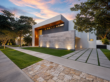 Casa de lujo en Yucatán Country Club | $27.6 MDP | 4 recámaras + piscina