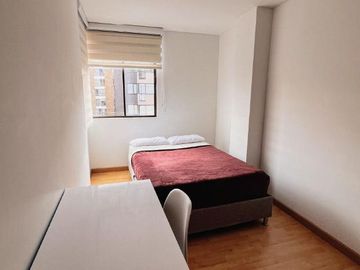 Apartamento en venta de 4 habitaciones en Bogotá, Mazurén.
