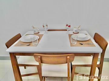 Uptown Parksuites Tower 1 | Facing Uptown Mall | Only ₱9.5M Gross