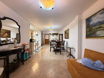 VENTA de CASAS en MedellÃ­n