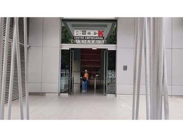 Se Vende Local Comercial en el Poblado, Medellin