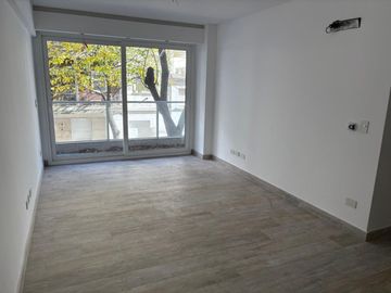 DEPARTAMENTO 3 AMBIENTES VENTA FLORES COCHERA