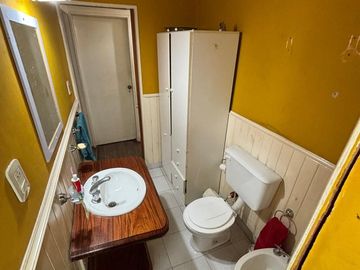 Casa en venta 6 amb + 2 Locales en Hurlingham