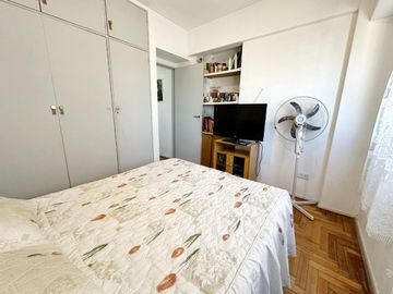 Venta Departamento 4 ambientes, balcon. Floresta