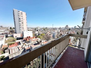Venta Departamento 4 ambientes, balcon. Floresta