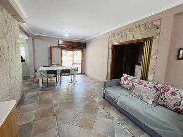 CASA 4 AMBIENTES EN VENTA QUINCHO COCHERA EN GLEW