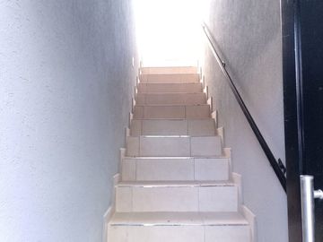 ALQUILER DE MONOAMBIENTE A ESTRENAR,  1° PISO