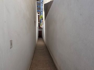 CASA 3 AMBIENTES CON COCHERA ALQUILER LANUS OESTE