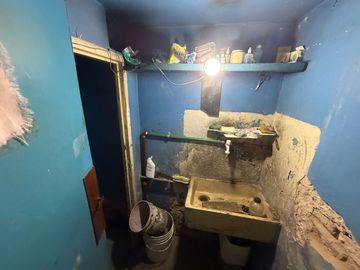 Galpon en venta con vivienda