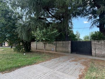 VENTA CASA 4 AMB PILETA, MORENO A 50M DE ACC OESTE